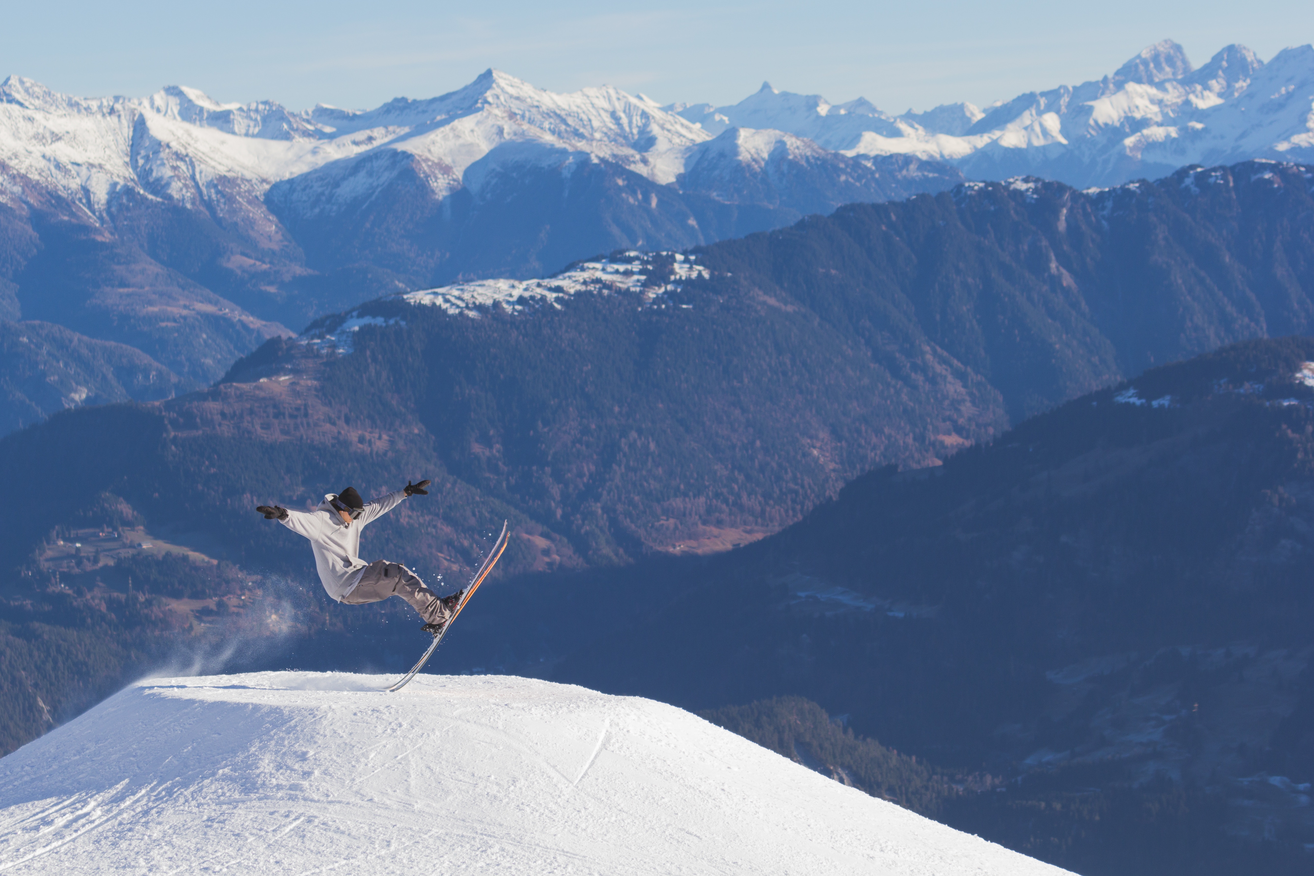 Lavar casacos de neve: veja dicas de ir esquiar