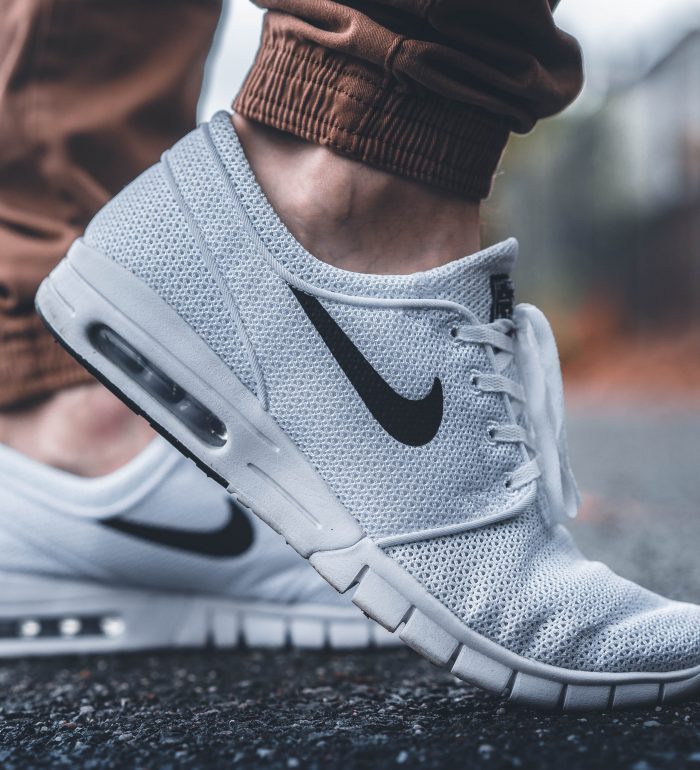 tirar mancha de tênis